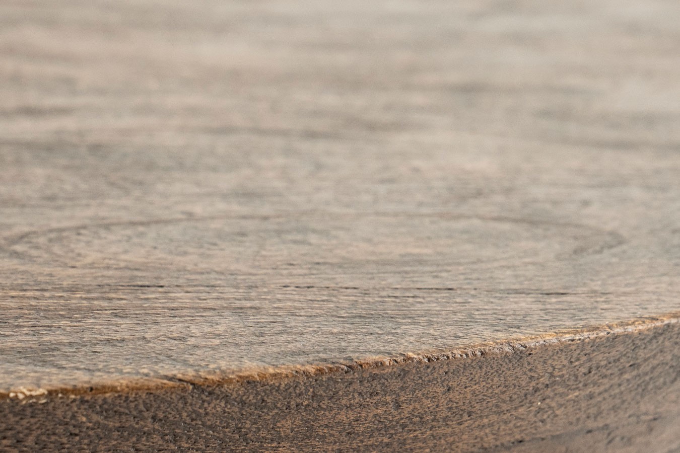 Couchtisch Cobble Massívholz braun