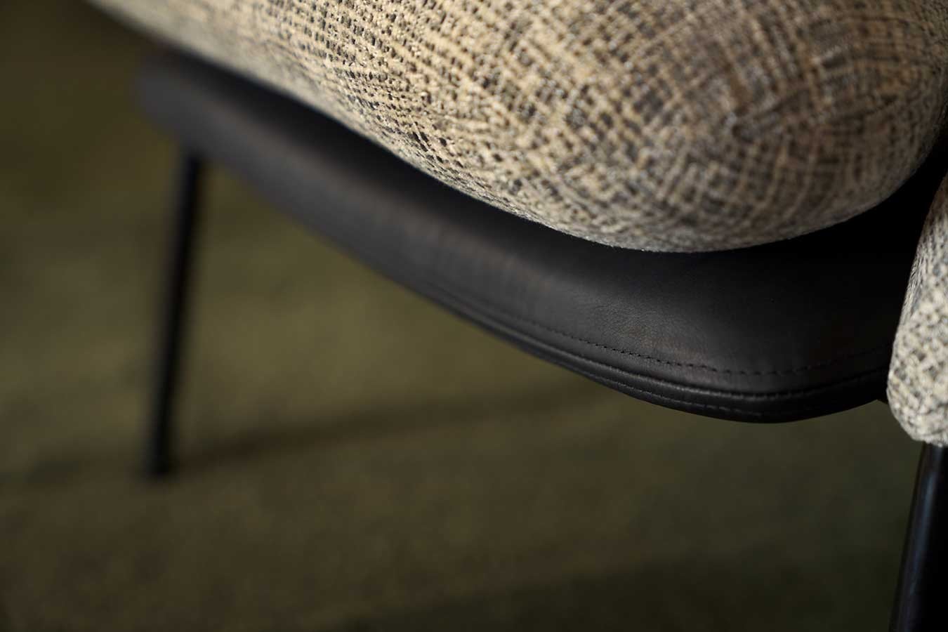 Sessel Dolly Stoff mit Leder mustard