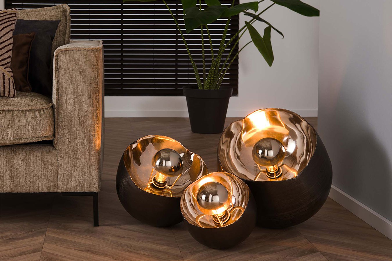 Tischlampe schwarz nickel M
