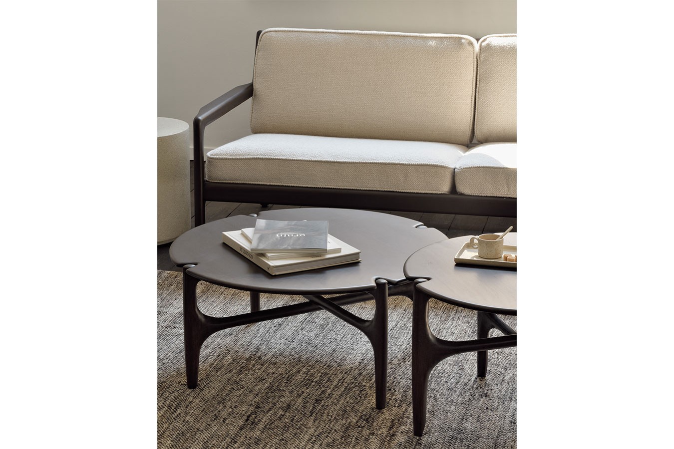 Couchtisch PI Mahagoni lackiert braun D 80 cm