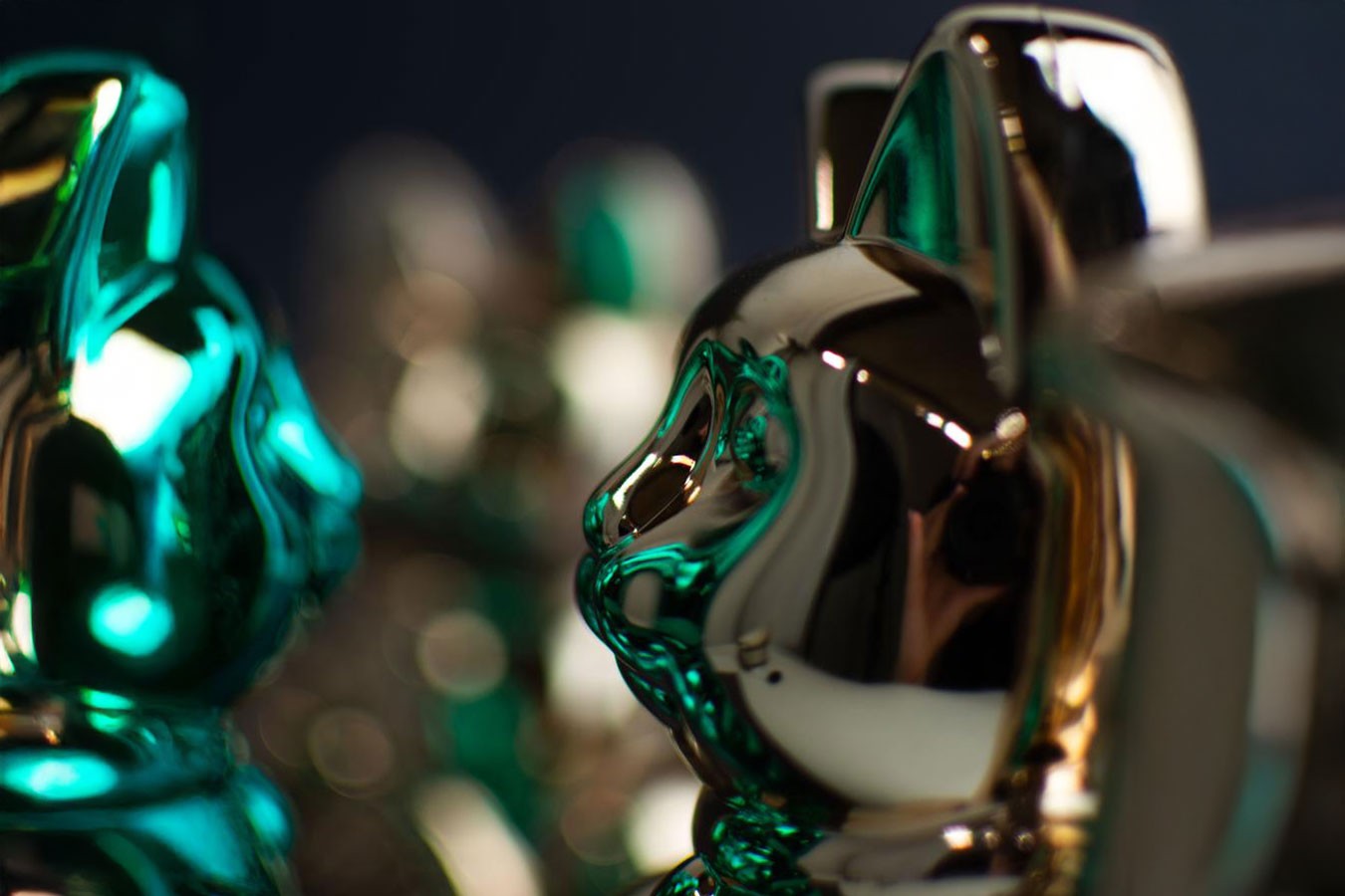 Winkekatze Lucky Cat Cosmic shiny platin