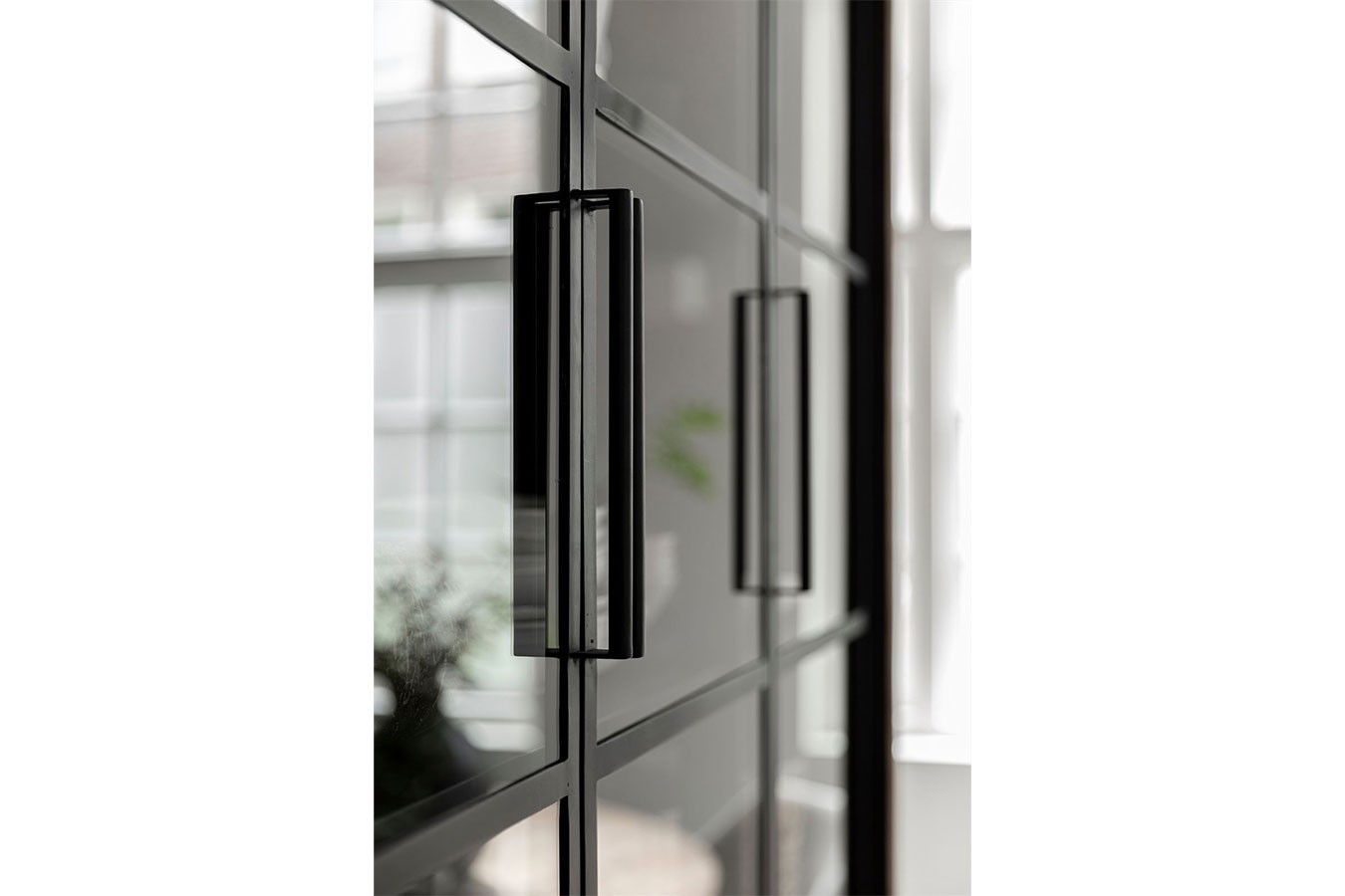 Vitrinenschrank Metropole Teak B 140 cm
