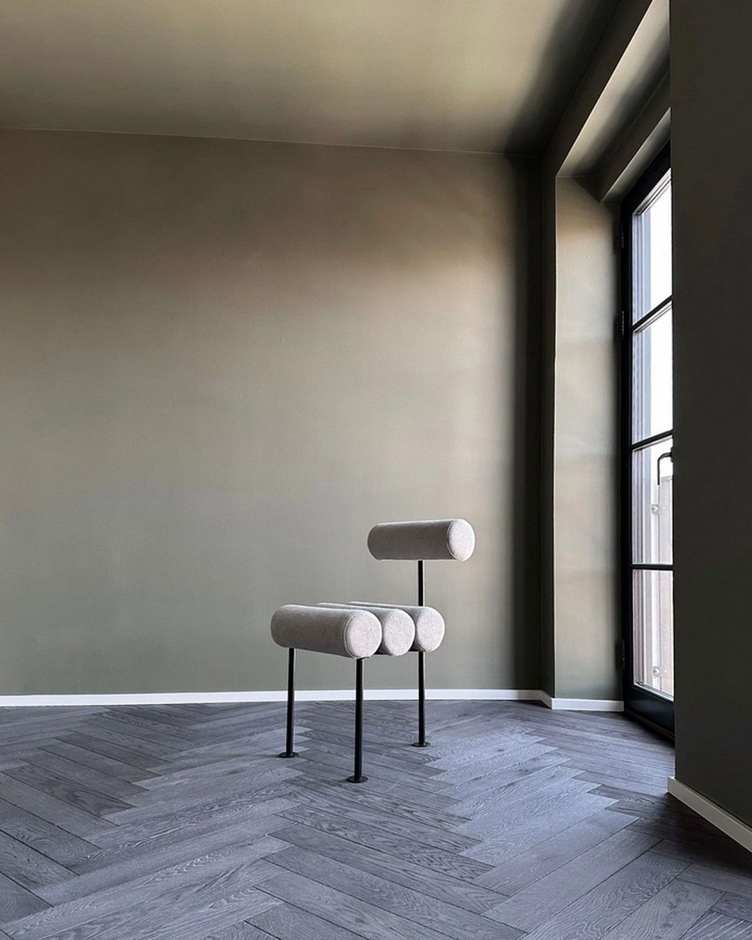 Designerstuhl Hiro Leinen beige
