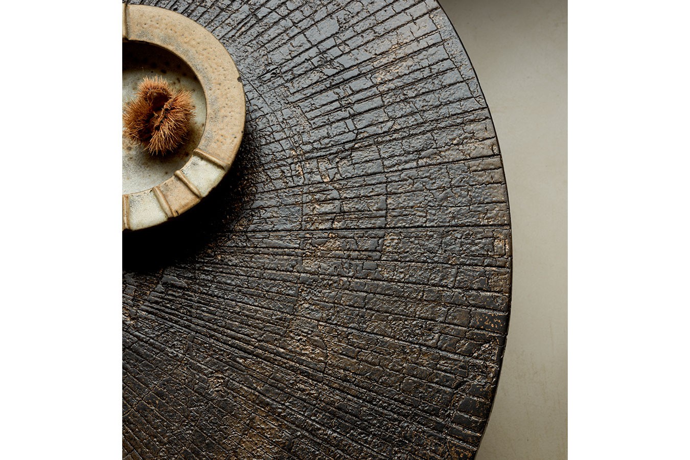 Couchtisch Slice antik bronze oval 105*94 cm