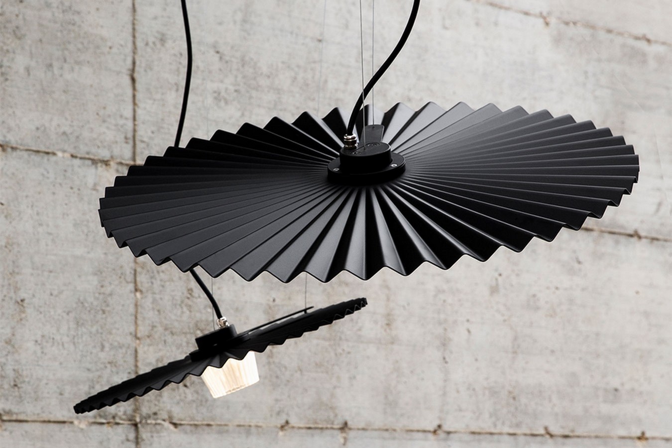 Pendelleuchte Gonzaga schwarz D 42 cm