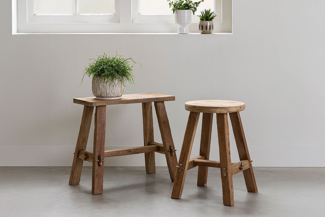 Beisteller Rinjani recycletes Teakholz