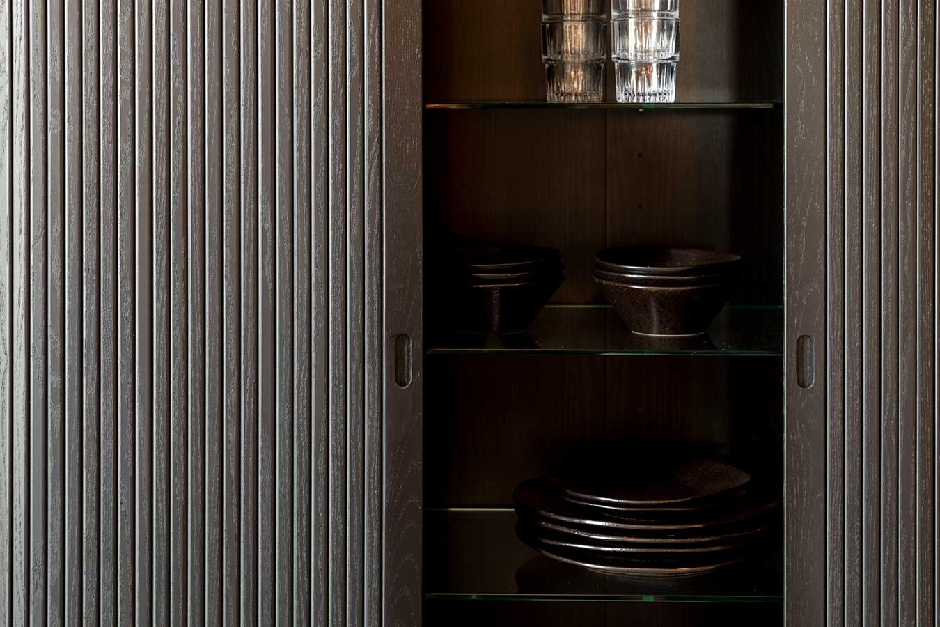 Buffetschrank Barbara Massivholz schwarz