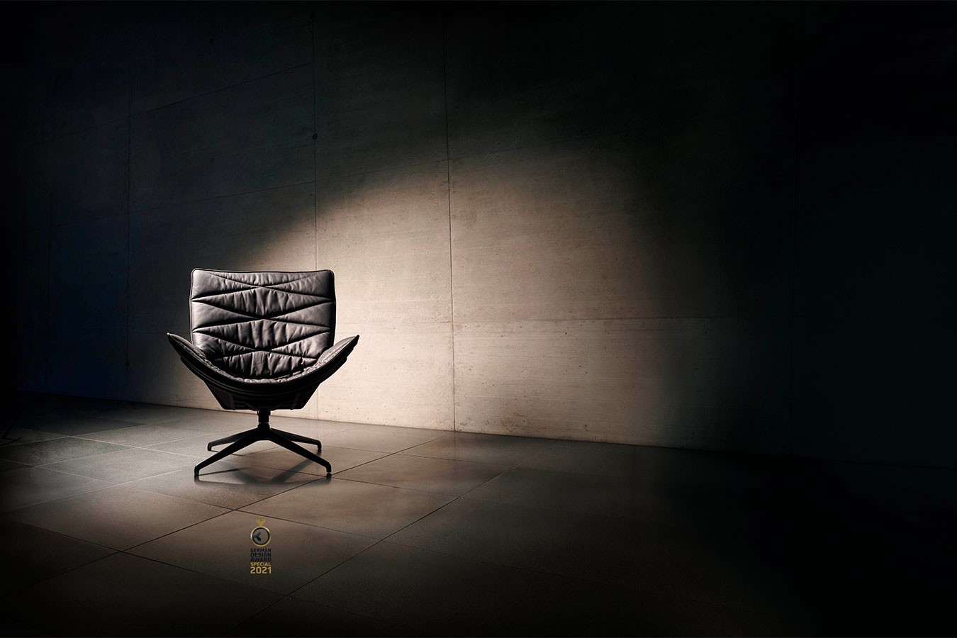 Drehsessel Nest Pure Lounge Leder schwarz