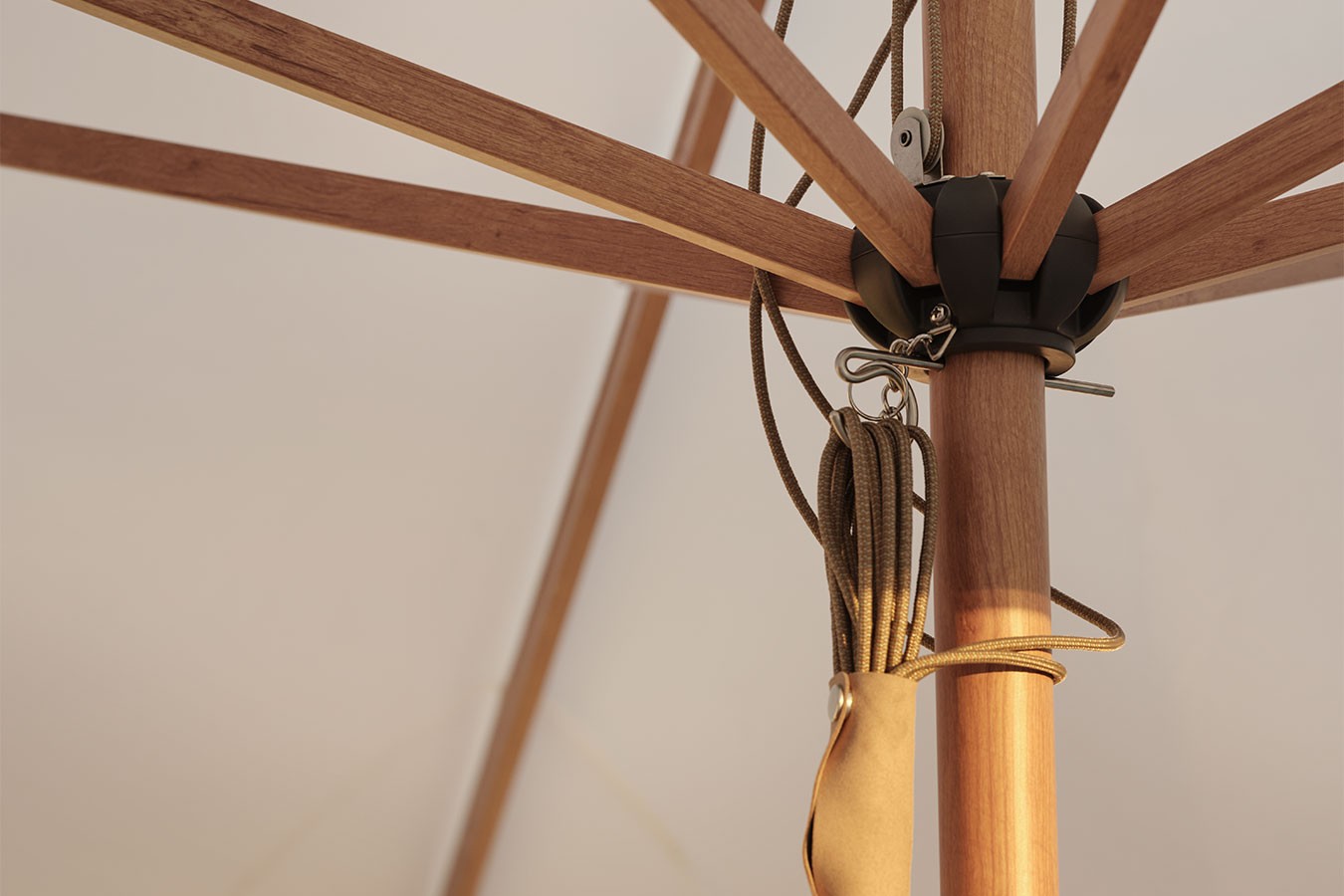 Sonnenschirm Paliano taupe D 300 cm