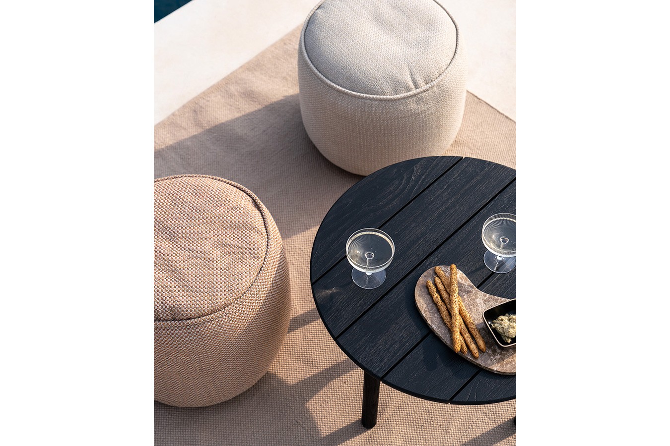 Outdoor Sitzhocker Donut rund natur