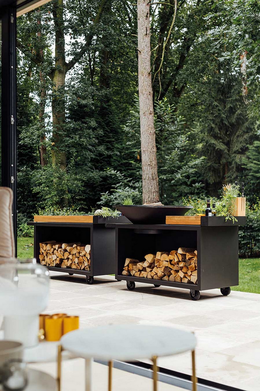 Ofyr Grill Island  Black 100 PRO Teakholz