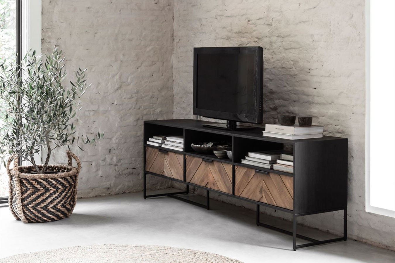 TV Board Criss Cross Massivholz B 180 cm