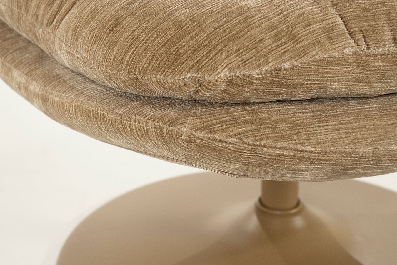 Drehsessel Tomba Velvet hellbraun