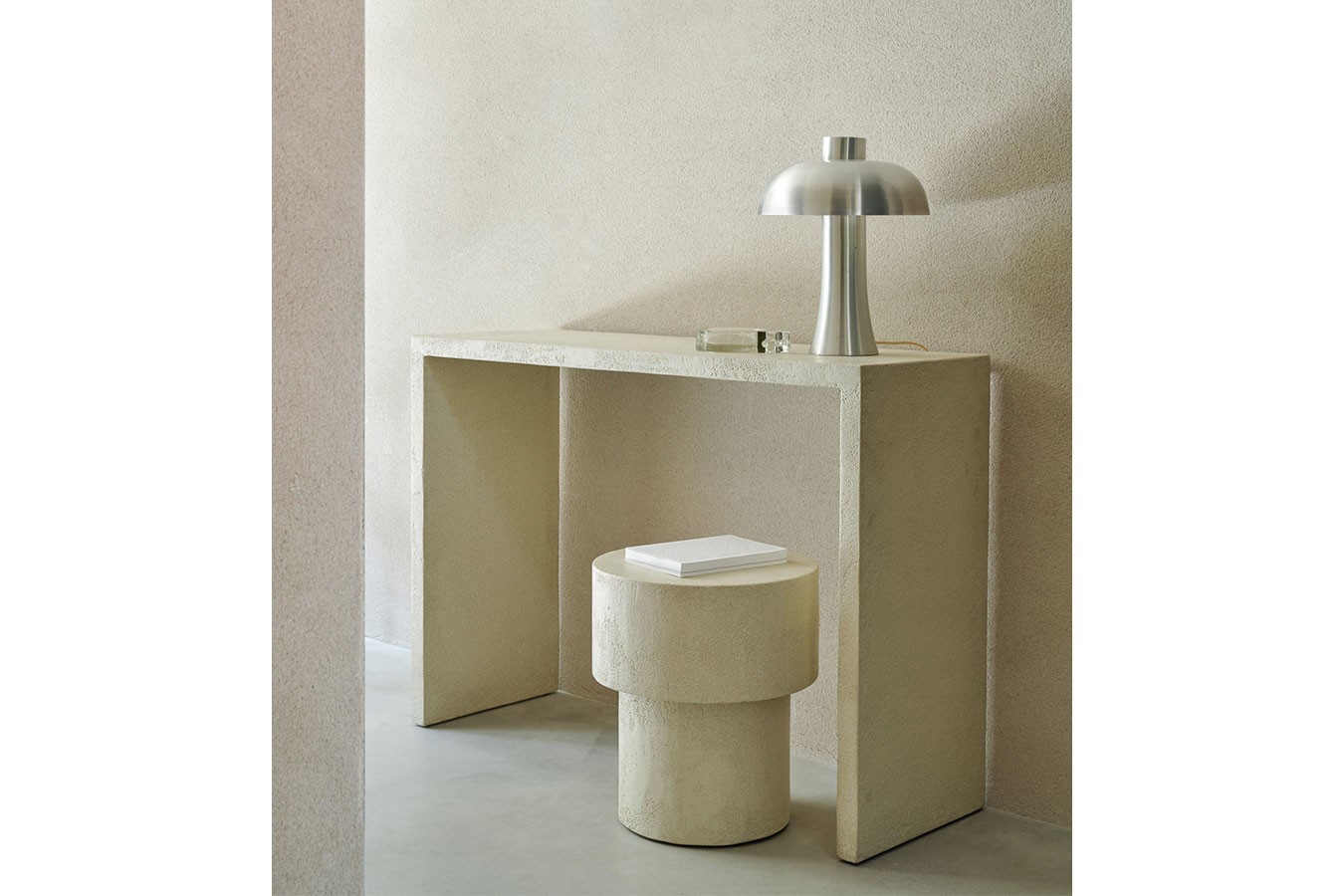 Konsole Elements Mikrozement beige B 120 cm
