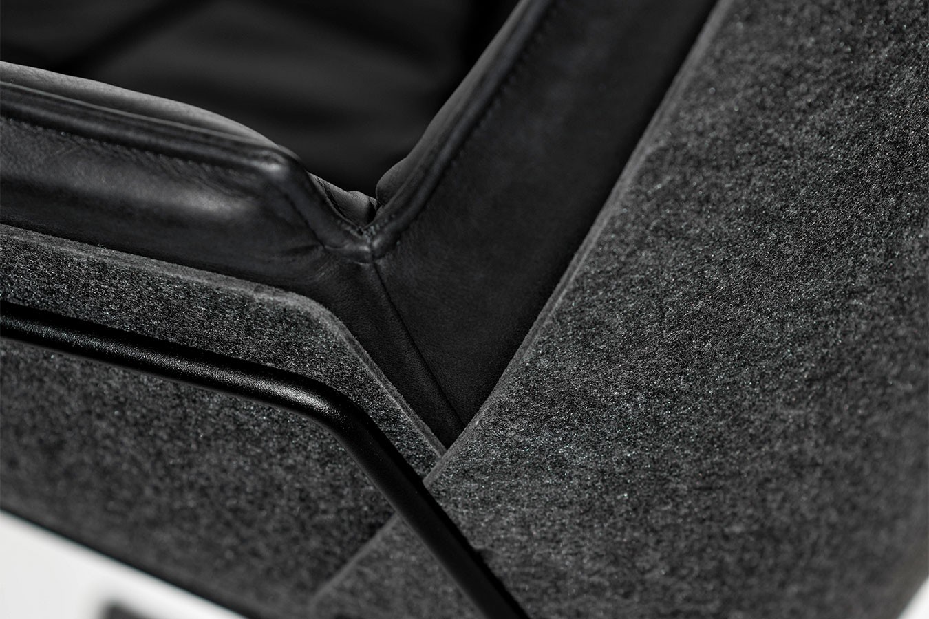 Drehsessel Nest Pure Lounge Leder schwarz