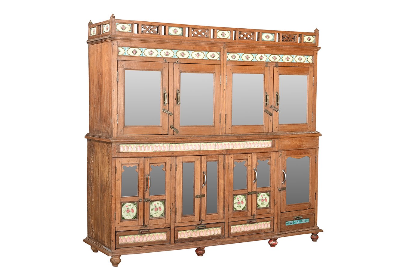 Vitrinenschrank Dutch Style mit Kacheln natur
