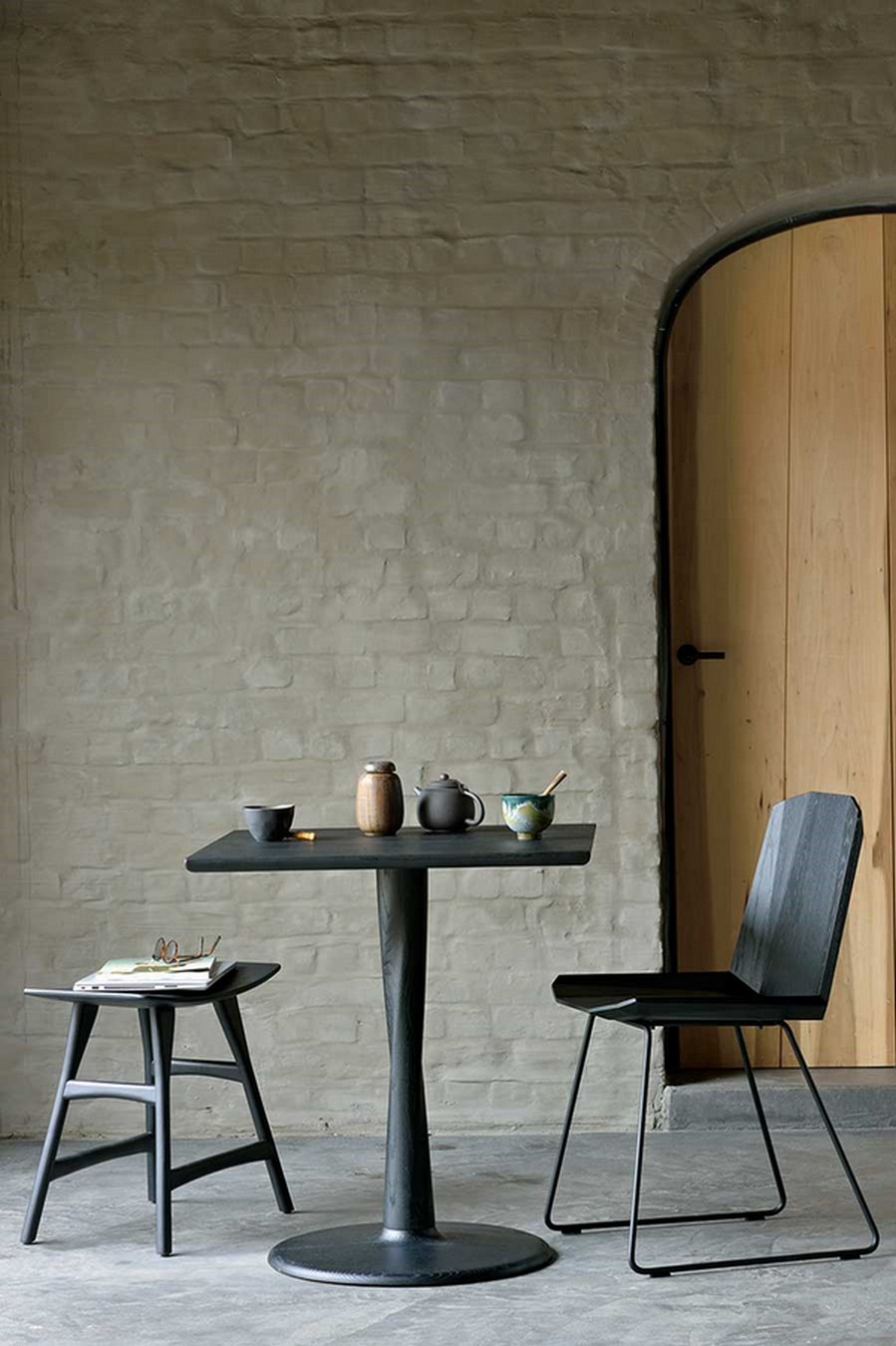 Sitzhocker Osso Eiche schwarz H 48 cm