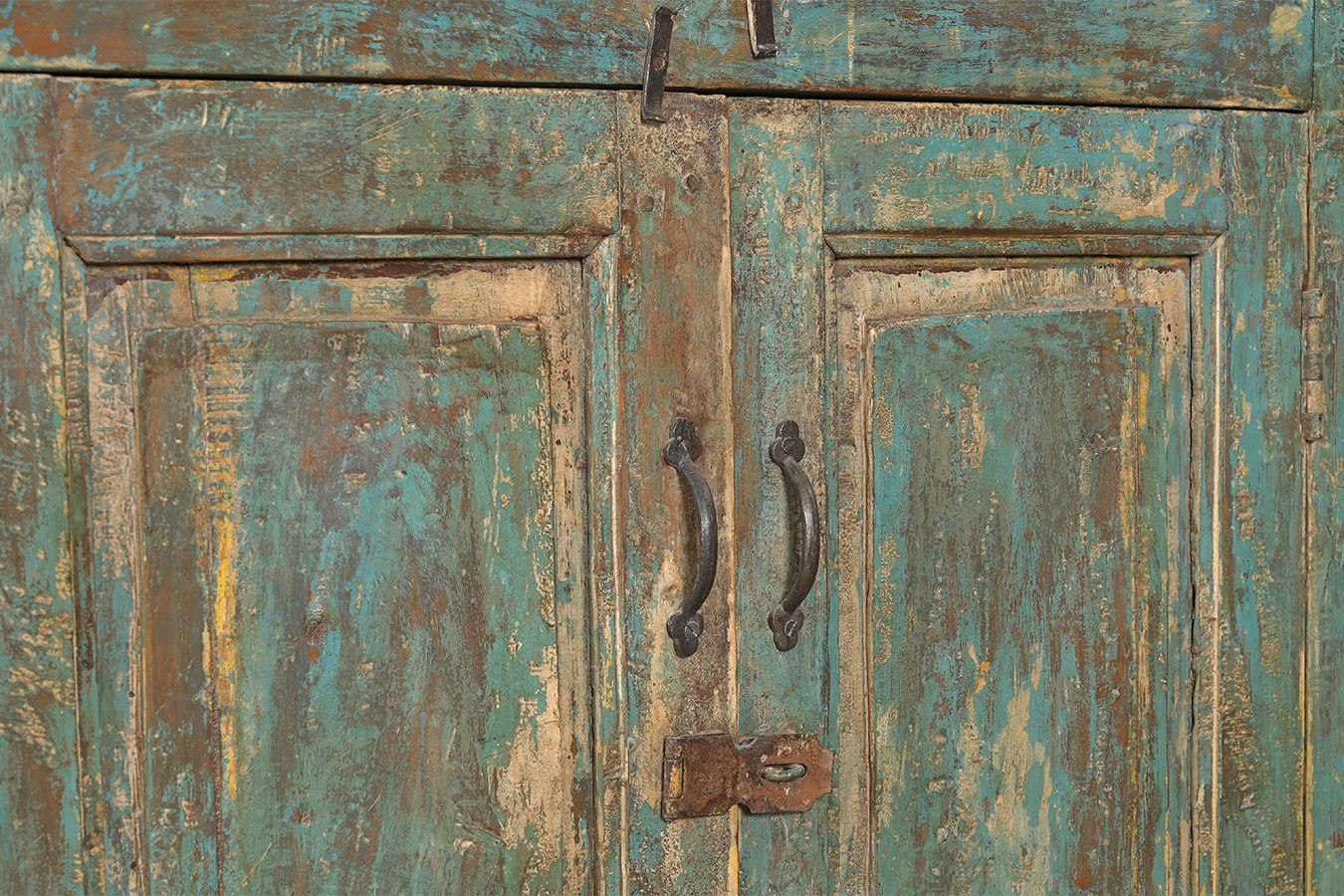 Vitrinenschrank Vintage grün