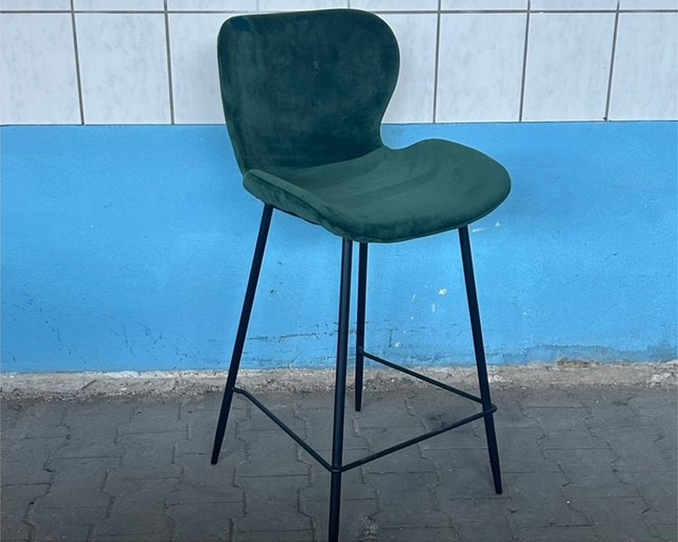 Pre-owned Barhocker Samt grün Ausstellungsstück