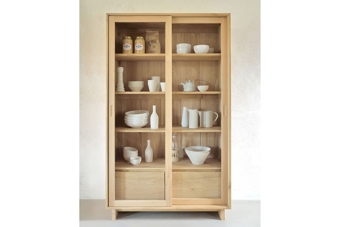 Vitrine Wave Eiche massiv H 183 cm