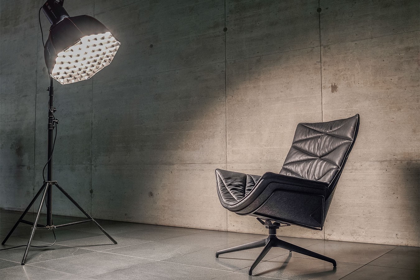 Drehsessel Nest Pure Lounge Leder schwarz