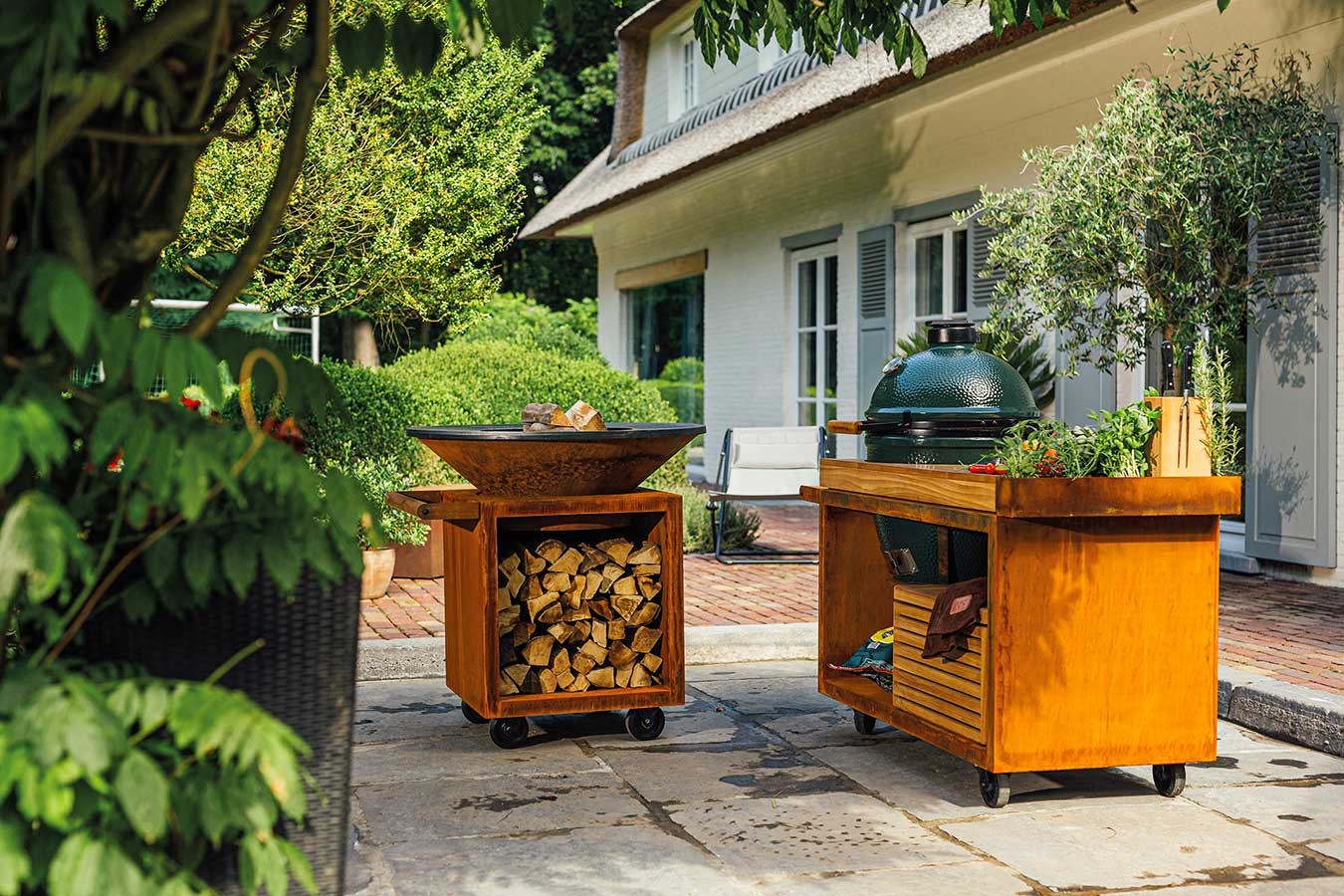 Ofyr Kamado Table Corten Beton B 135 cm