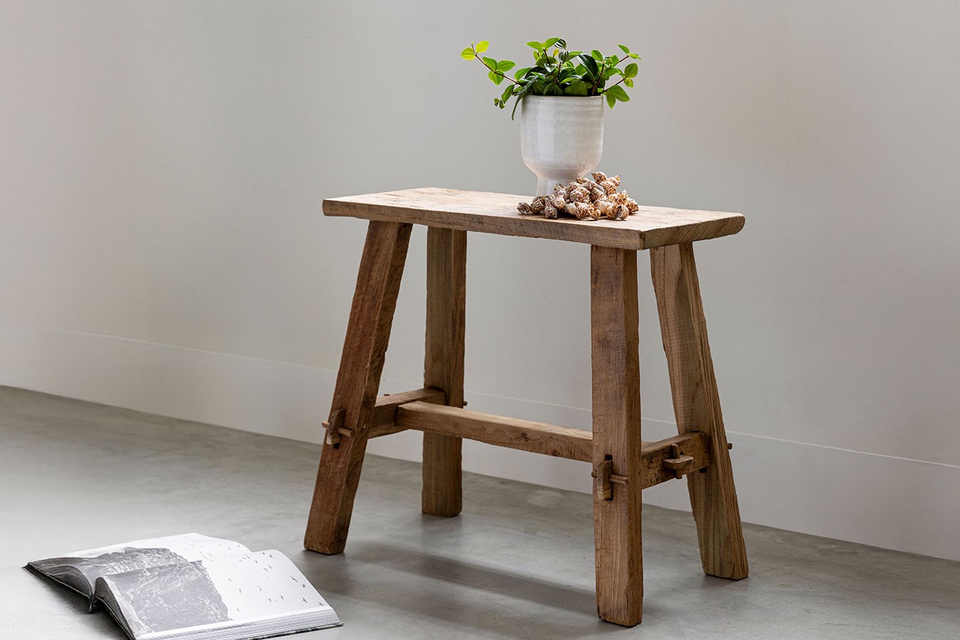 Beisteller Rinjani recycletes Teakholz