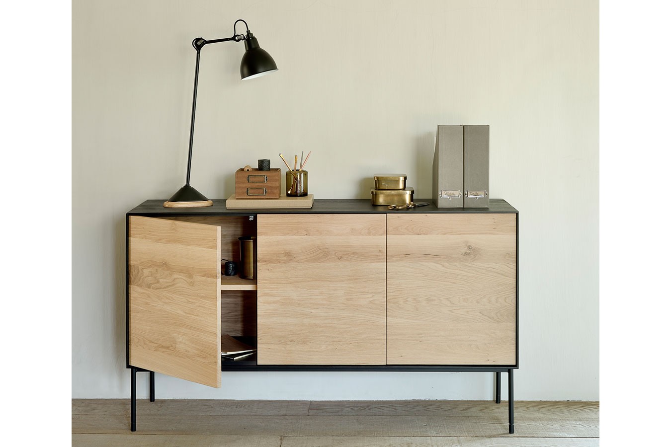Anrichte Blackbird Eiche massiv B 150 cm