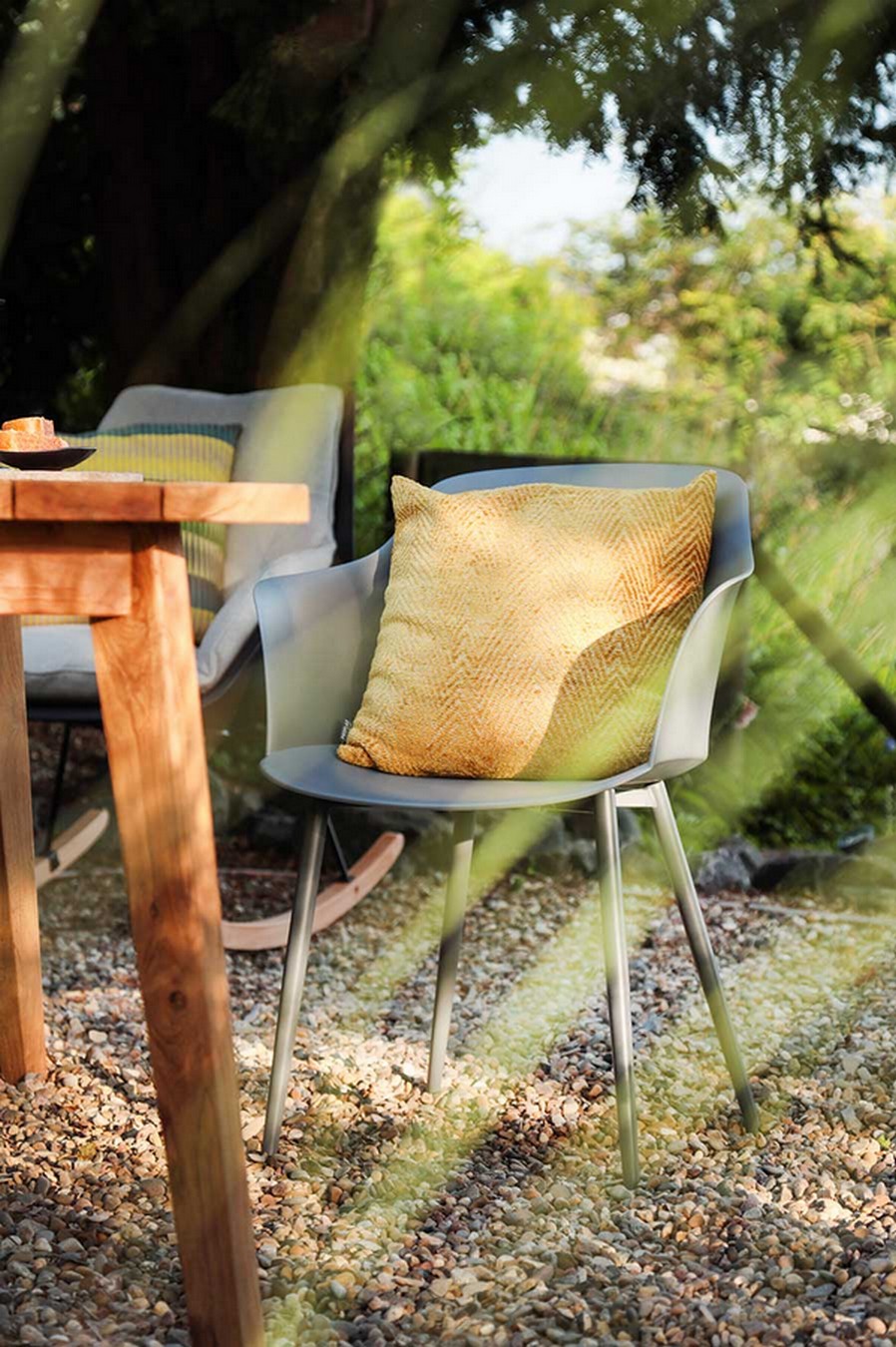 italienischer Designchair Blanchet mit Armlehne dunkelgrau