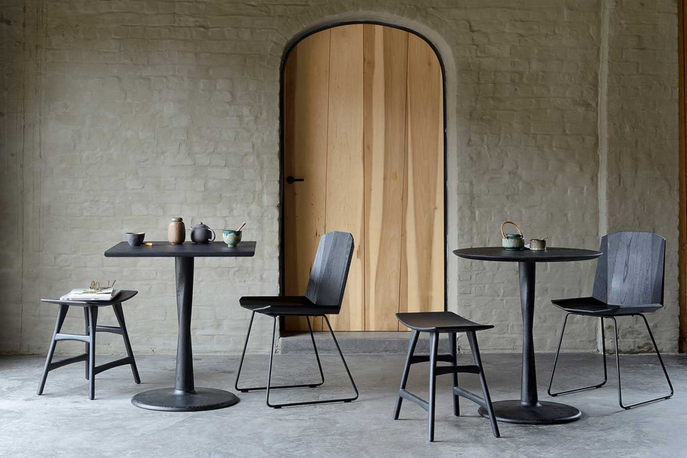 Bistrotisch Torsion Eiche schwarz D 70 cm